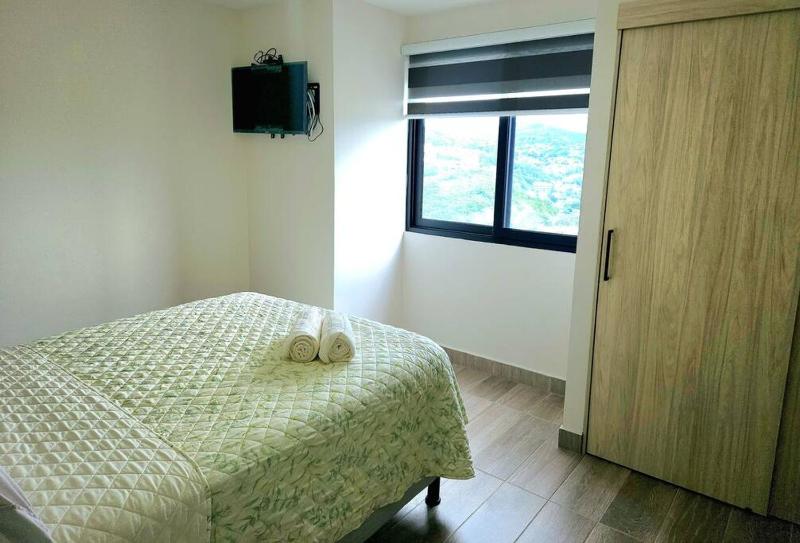 Apartamento con Vista Panorámica Distrito Artemisa - image 11