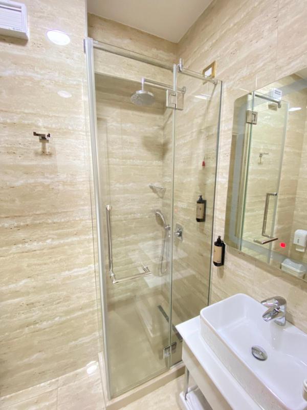 Single Room image 4