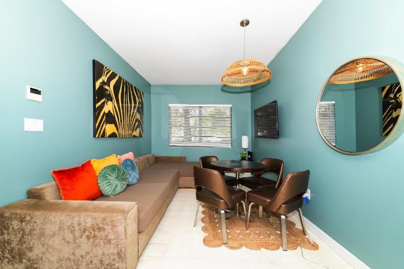 Sunny Days Apartments - image 17