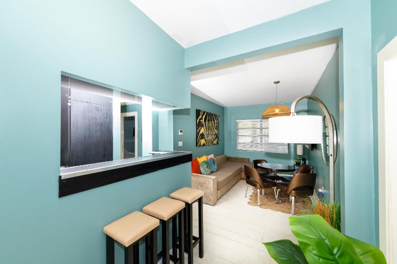 Sunny Days Apartments - image 40