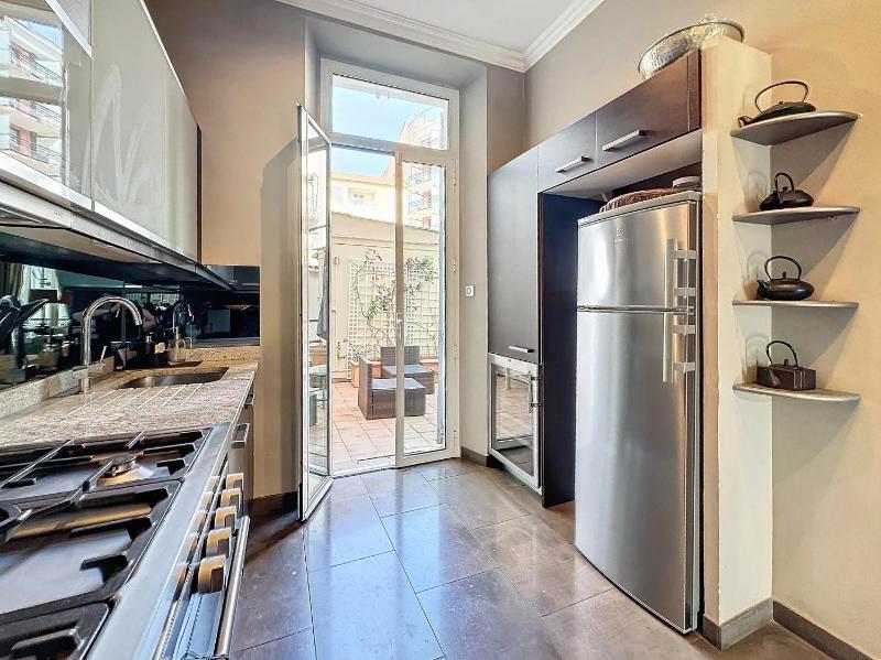 Beautiful 2 bedroom bourgeois style Antibes AC 333 - image 12