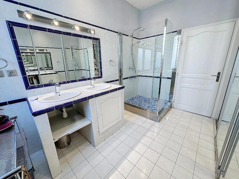 Beautiful 2 bedroom bourgeois style Antibes AC 333 - image 5