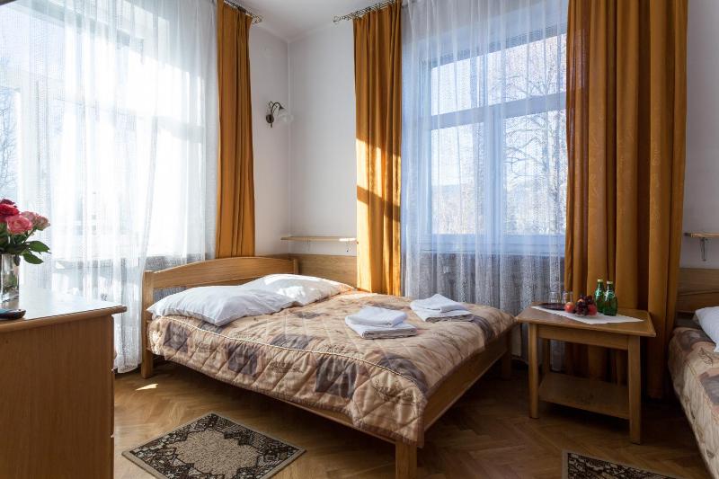 Triple Room image 2