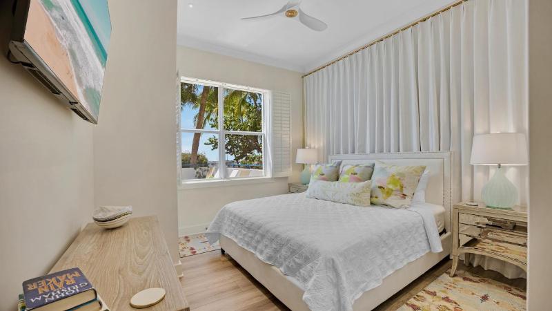 Modern Majesty by Last Key Realty - image 34