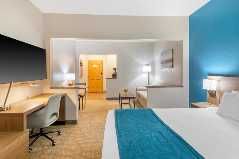 King Suite image 2
