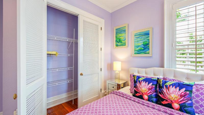 Noonas Mansion by Last Key Realty - image 11