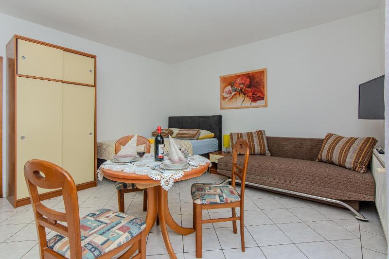Apartments Markovic - image 25