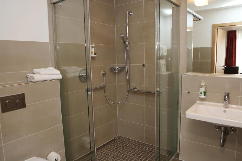 Superior Double Room image 4