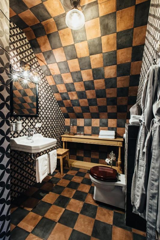 Suite with Balcony image 3