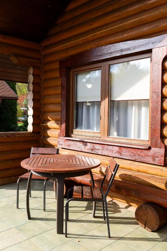 Deluxe Room (2 Adults + 1 Child) image 1