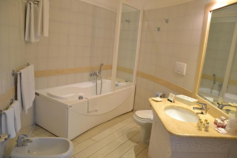 Suite Sangiorgio with Spa Access image 4
