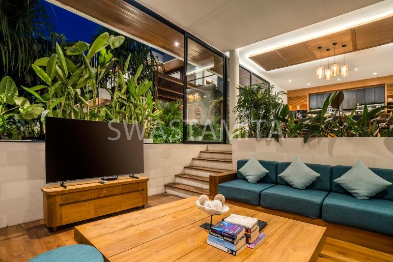 Luxe 5BR Villa 200m to Brawah Beach Retreat - image 50