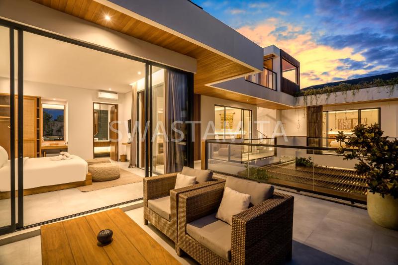Luxe 5BR Villa 200m to Brawah Beach Retreat - image 45