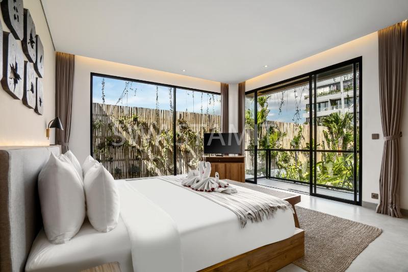 Luxe 5BR Villa 200m to Brawah Beach Retreat - image 14