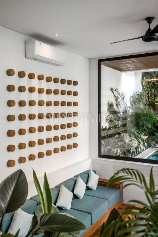 Luxe 5BR Villa 200m to Brawah Beach Retreat - image 41