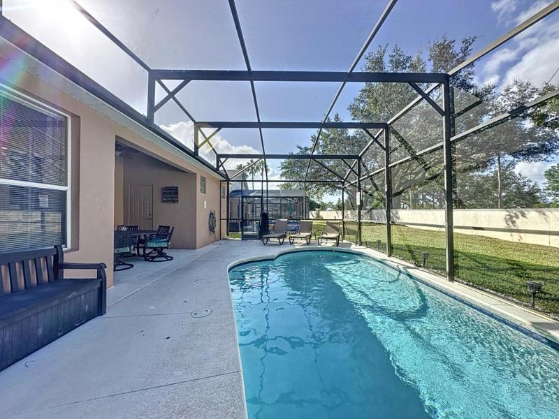 4 Bed in Windsor Palms Resort - Steps to Disney villa - image 22