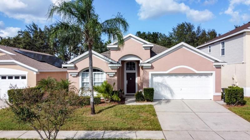4 Bed in Windsor Palms Resort - Steps to Disney villa - image 45