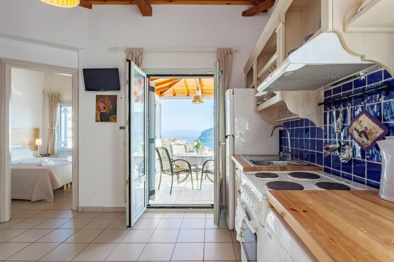 Thea Home Hotel by Booking Kottas - image 33