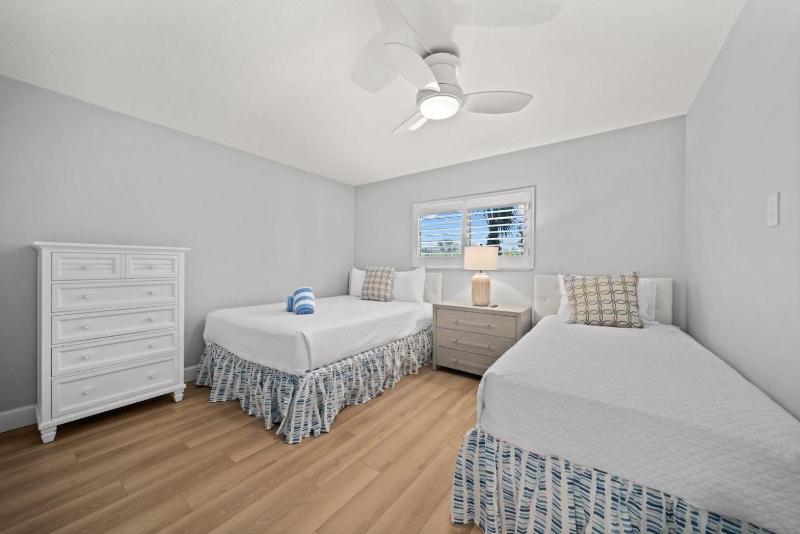 Sandpiper Beach 401 - image 25