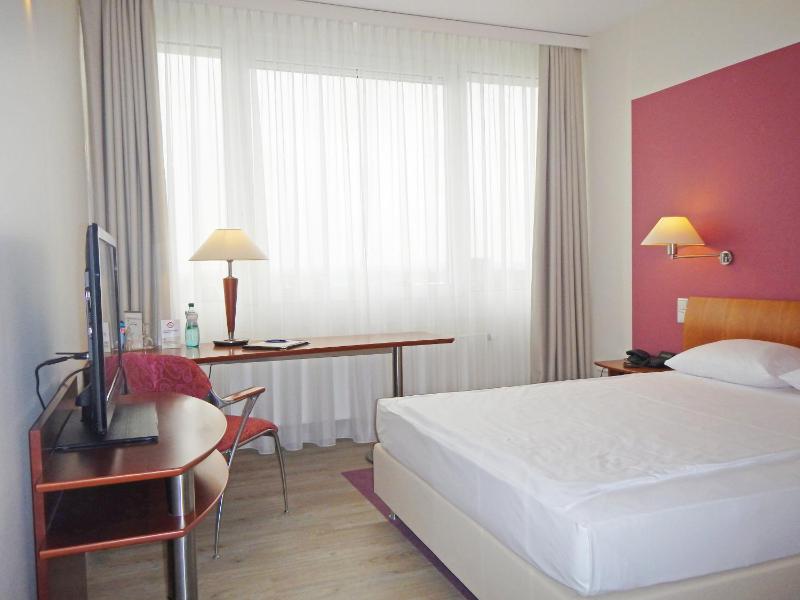 Superior Single Room image 2