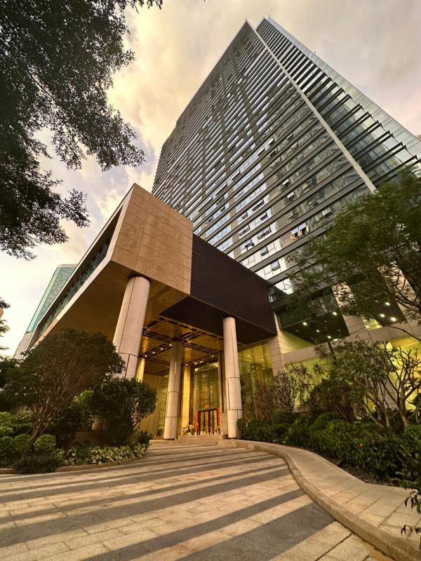 Xiamen Binbei Silver Lake Apartment - image 1