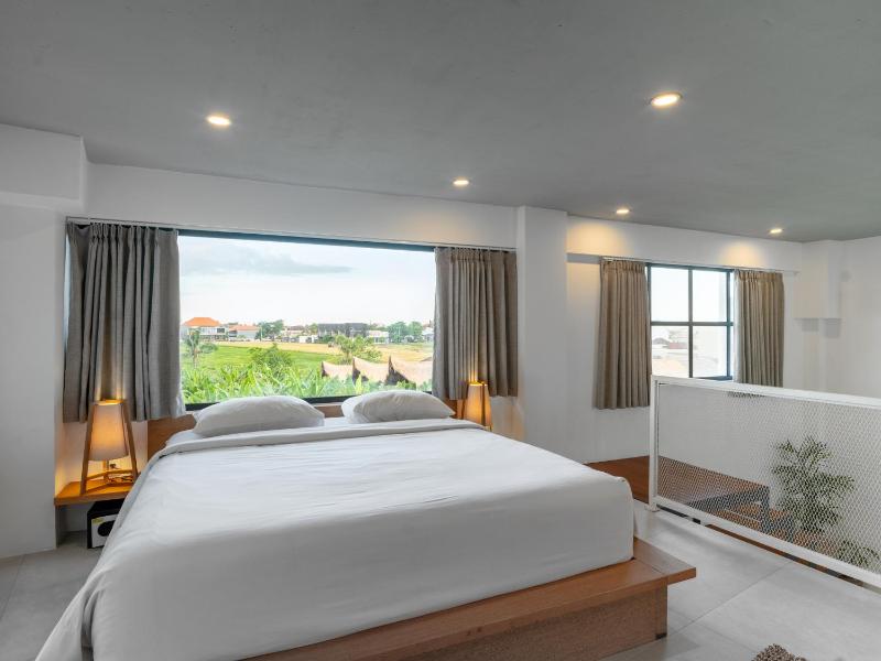 AKA Tropicana Loft Canggu - image 38