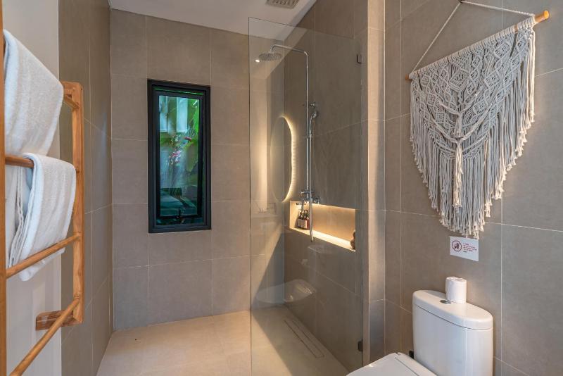 Villa Rosita - Stunning 5BR Villa - Sauna Gym Rice Field Views - image 16