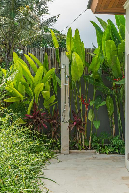 Villa Rosita - Stunning 5BR Villa - Sauna Gym Rice Field Views - image 11
