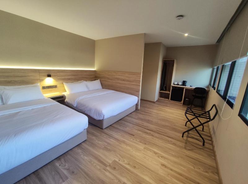 Nuvo Hotel - image 7