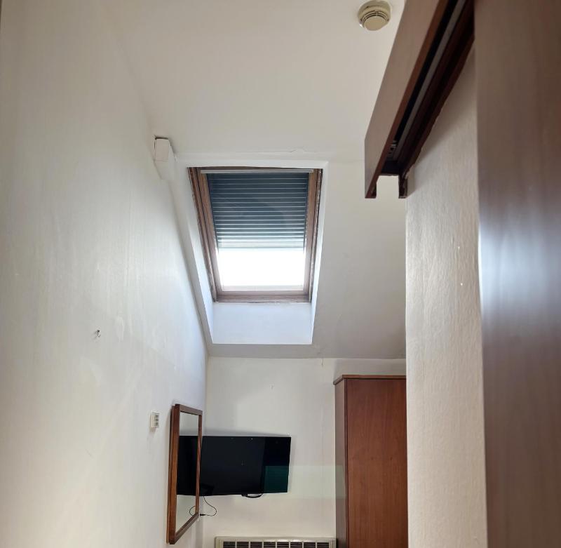 Economy Single Room image 3