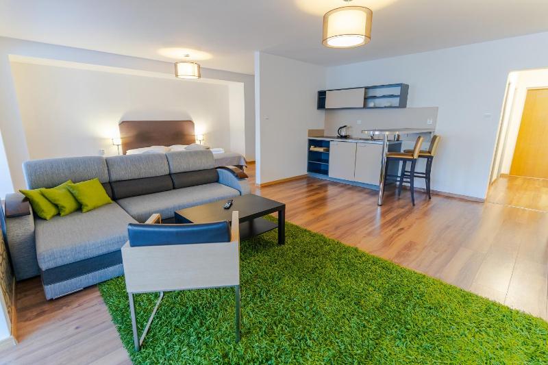 Family Room image 1