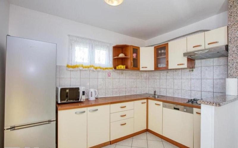 House Mirka - image 21