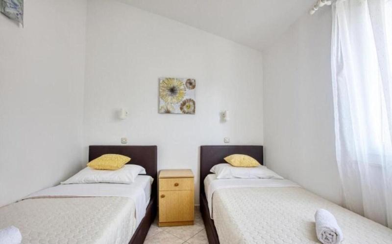 House Mirka - image 25