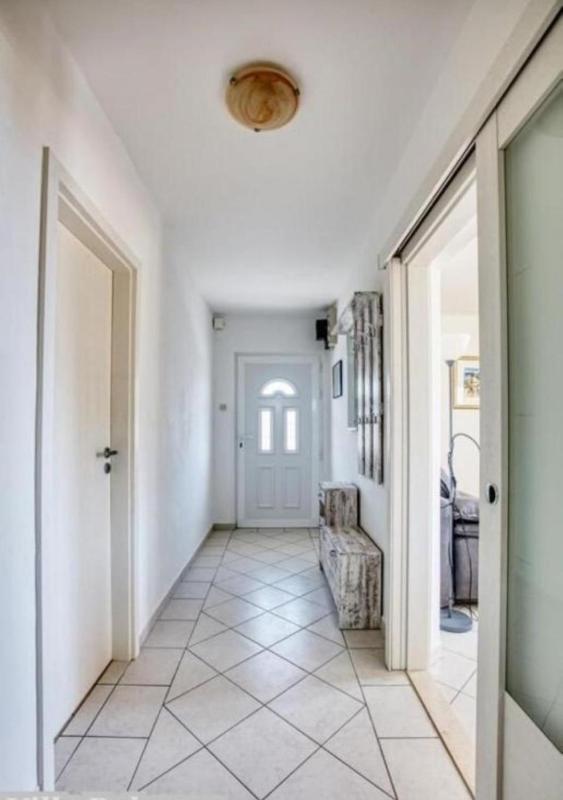 House Mirka - image 7
