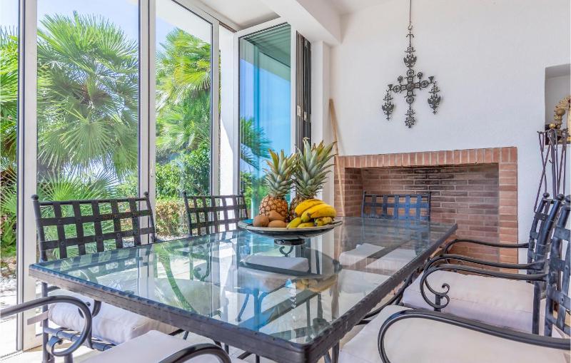 Luxurious Home In Málaga - image 6