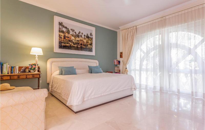 Luxurious Home In Málaga - image 40
