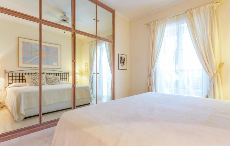 Luxurious Home In Málaga - image 22