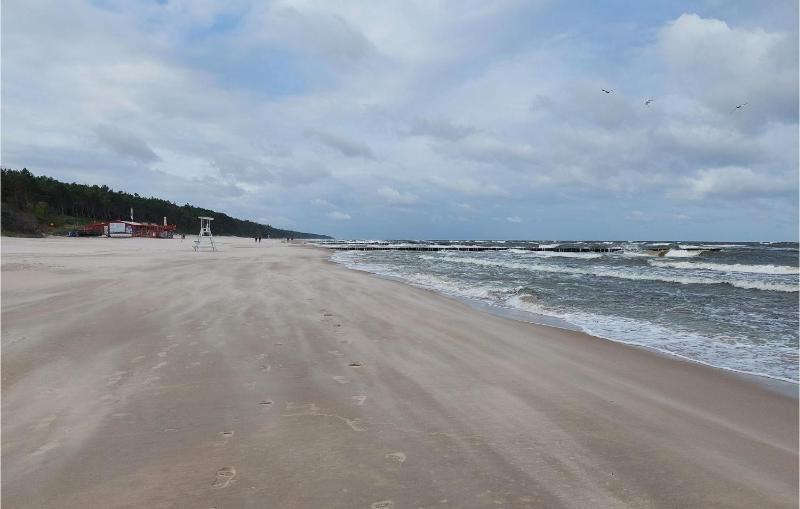 1 Bedroom Beach Front Home In Pobierowo - image 8