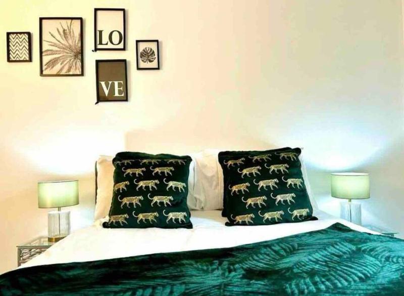 Meadows Court - Celeste Living Group - Mansion Style Apt - image 16