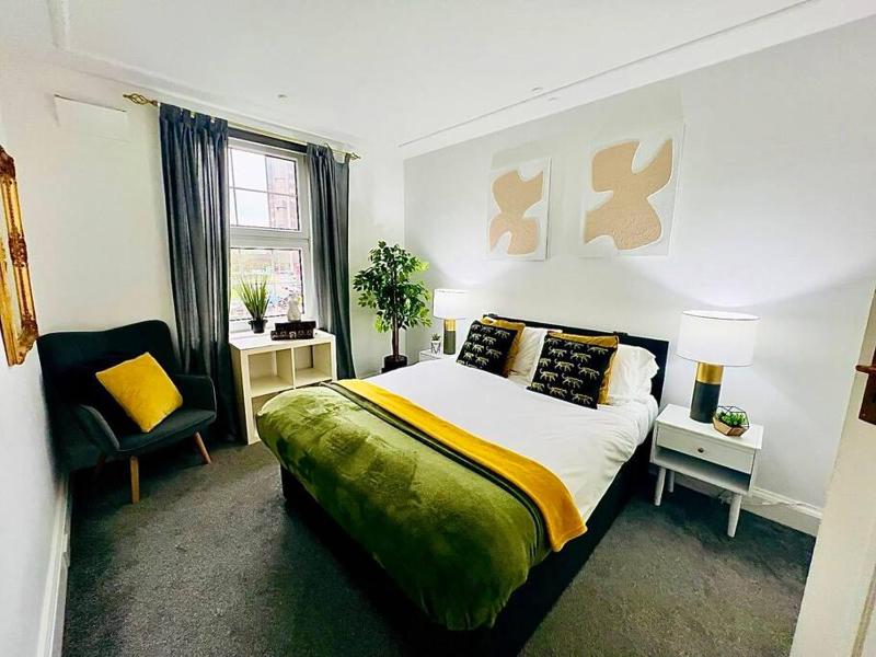 Meadows Court - Celeste Living Group - Mansion Style Apt - image 13