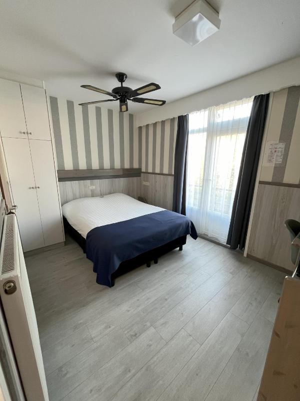 Budget Single Room image 3