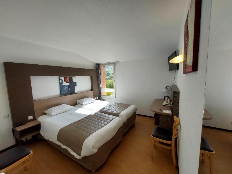 Twin Room image 1