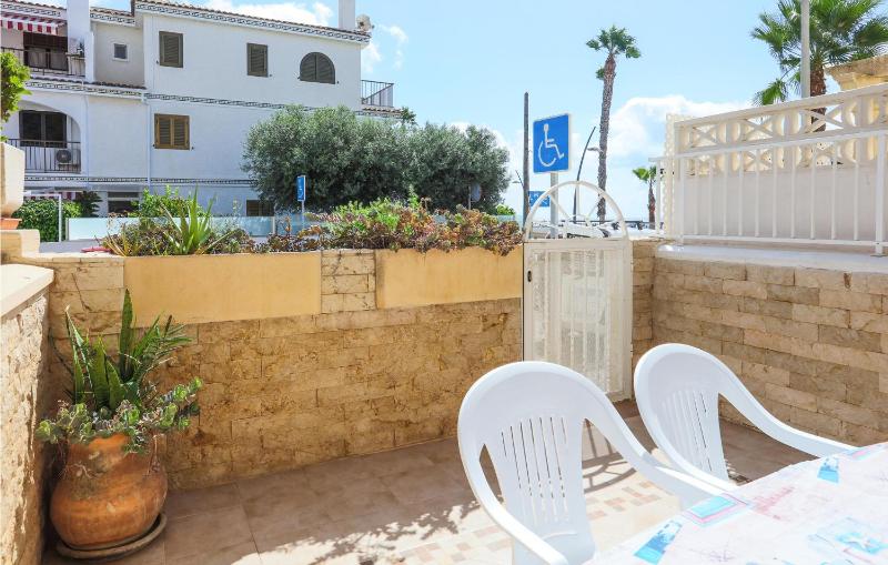 Awesome Home In Santa Pola With Wifi - image 13