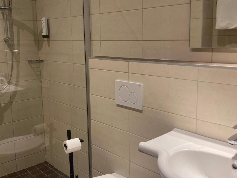 Standard Double Room image 2