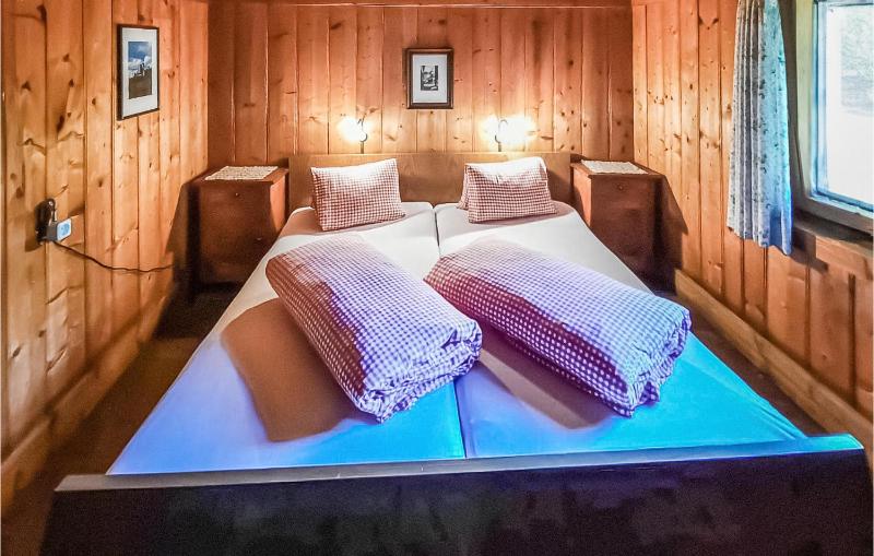 Three-Bedroom Holiday Home  image 3