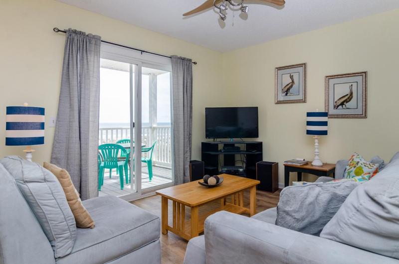 Madrid by Bryant Real Estate - image 1