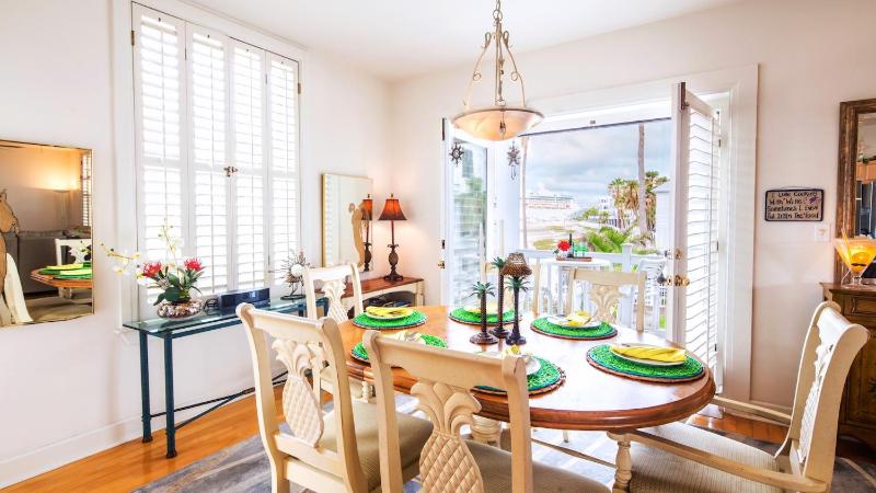 Promenade to Paradise by Last Key Realty - image 23