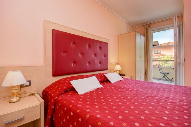 Standard Double or Twin Room with Balcony image 1
