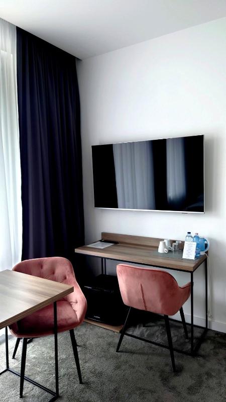 Double Room with Private Bathroom image 2
