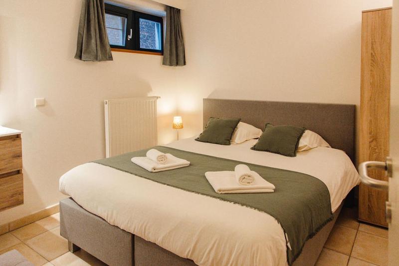 One-Bedroom Apartment image 1
